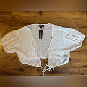 PrettyLittleThing White  Tie-Front Crop Top